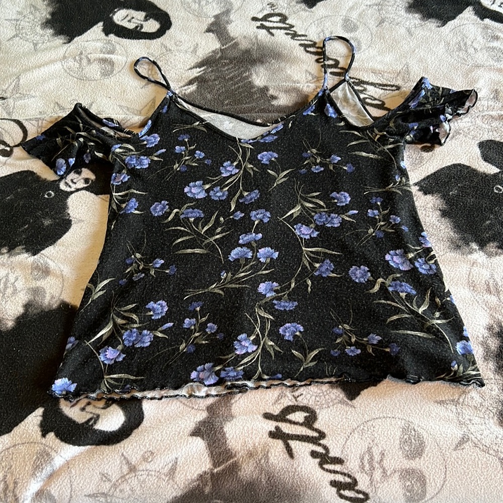 Soft and Sexy American Eagle tank.